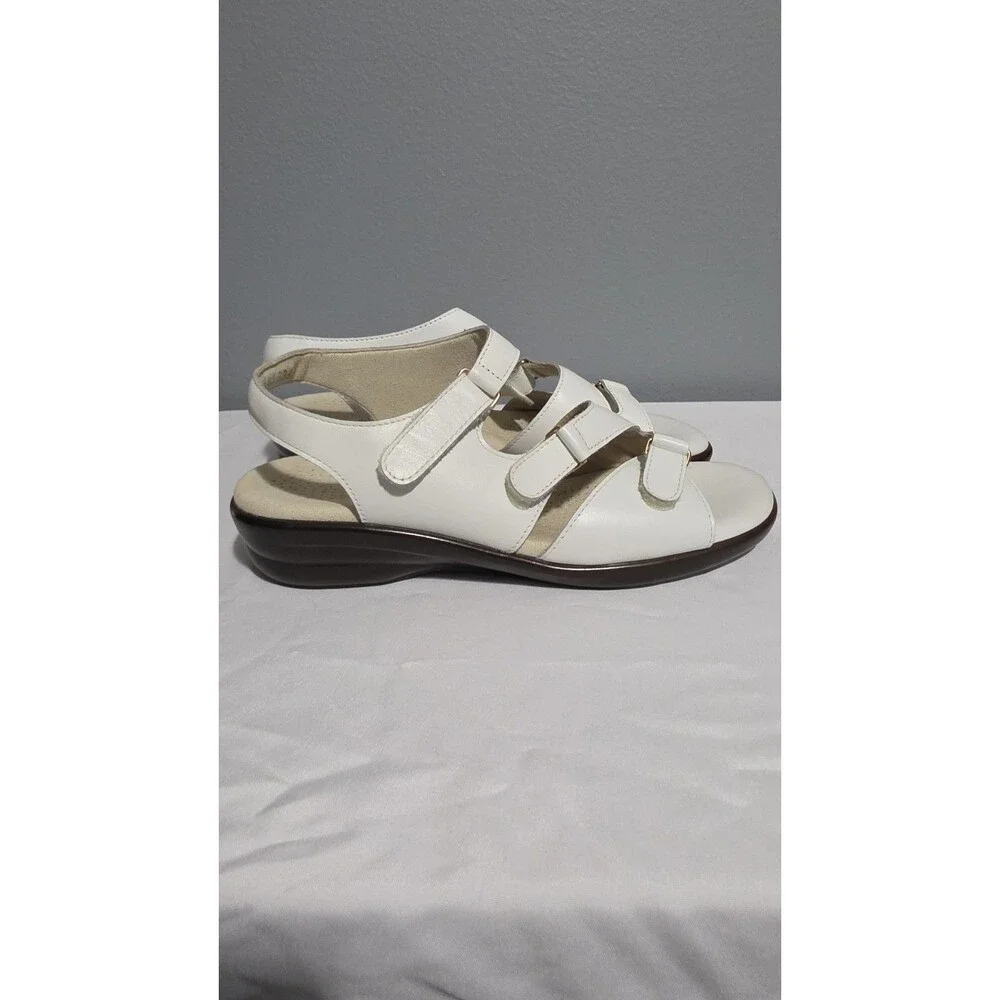 SAS tabby sandals